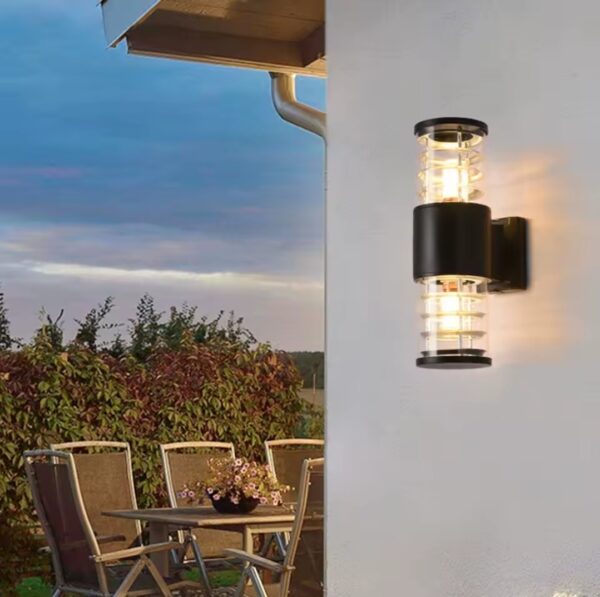 37 Garden Lawn Column Light