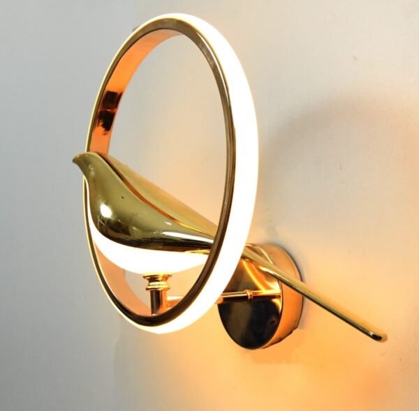 Bird wall light